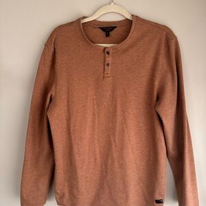 Men’s Outpost Makers Long-Sleeve Henley in Rust size Large